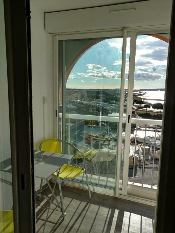 קרנון-פלאז' Jolis Studios Vue Sur Mer Port, Etangs Et Canaux Residence Rivercity מראה חיצוני תמונה
